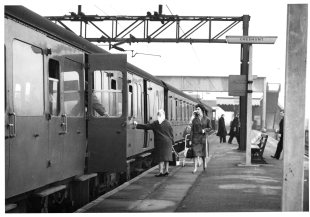 Cheshunt Railway Station1962