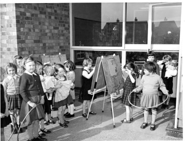 TURNFORD INFANTS SCHOOL 1950-60s